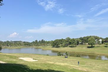 TIARA MELAKA GOLF & COUNTRY CLUB (VILLE