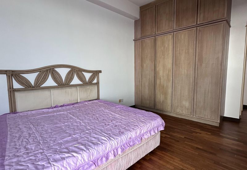 CONDOMINIUM OCEAN PALMS(PERMATA IDAMAN)