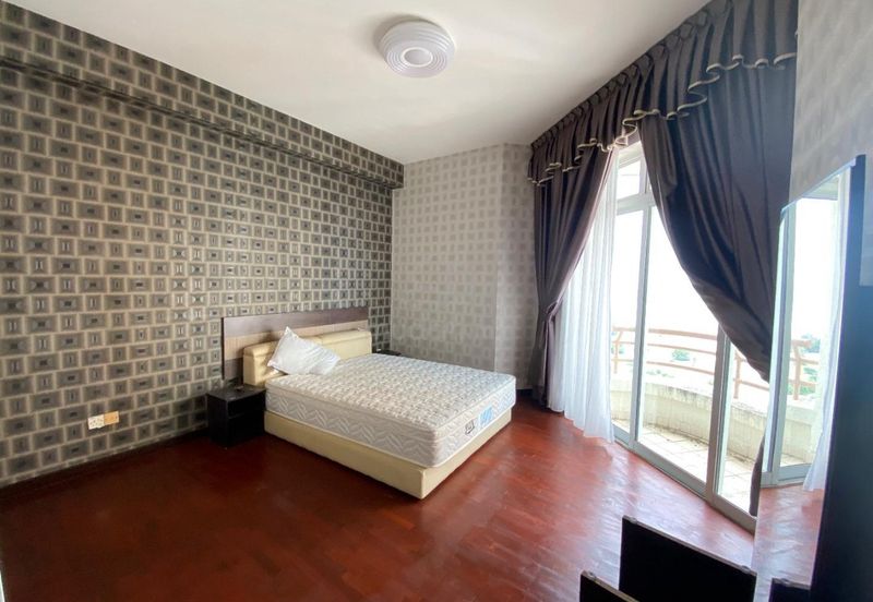 Ocean Palms Condominium