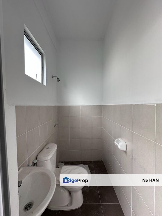 Taman Bukit Tambun Perdana 2, Melaka, Durian Tunggal