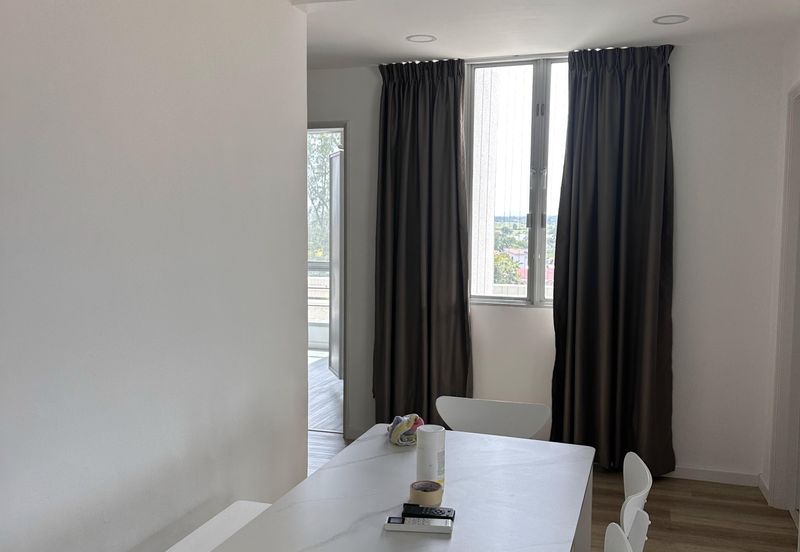 CONDOMINIUM OCEAN PALMS(PERMATA IDAMAN)