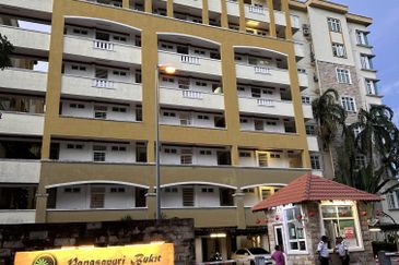 University View Apartments (Bukit Beruang Bestari)