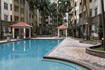University View Apartments (Bukit Beruang Bestari)