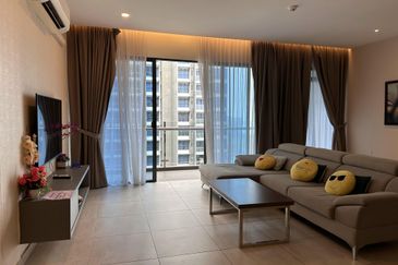 PANGSAPURI ATLANTIS KOTA SYAHBANDAR