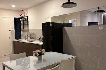 PANGSAPURI ATLANTIS KOTA SYAHBANDAR