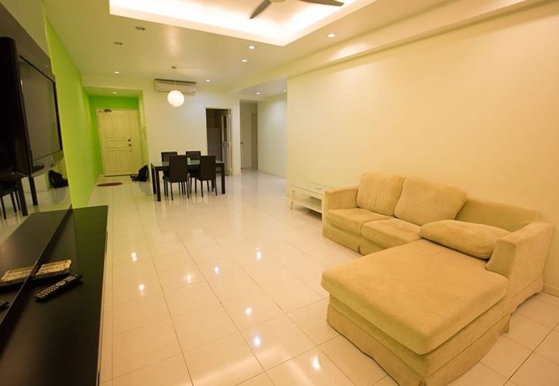 CONDOMINIUM OCEAN PALMS(PERMATA IDAMAN)