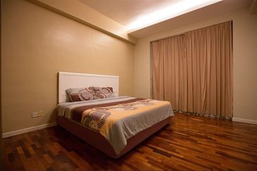 CONDOMINIUM OCEAN PALMS(PERMATA IDAMAN)