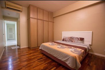 CONDOMINIUM OCEAN PALMS(PERMATA IDAMAN)