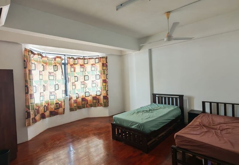 Pasir Mutiara Condominium