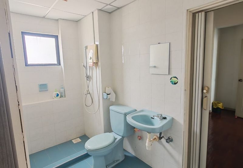 Pasir Mutiara Condominium