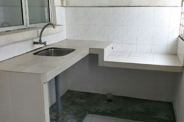 Jalan Anggerik Eria 31/111A