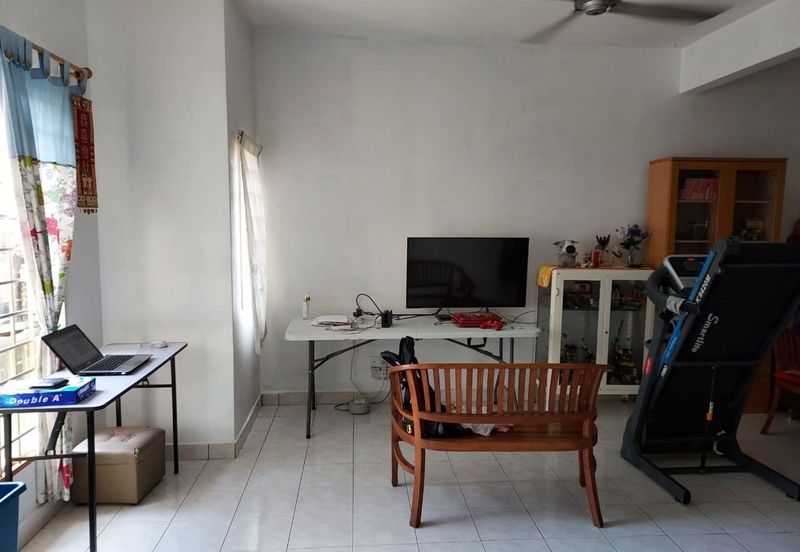 Jalan Aman Putra 1/3