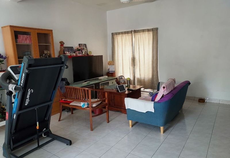 Jalan Aman Putra 1/3