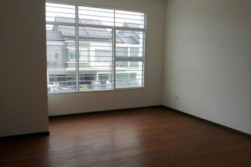 Jalan Kemuning Indah 32/138A 