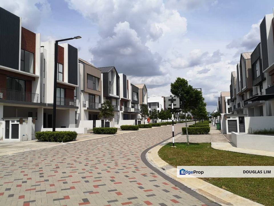 3 Storey Corner Twentyfive 7 Kota Kemuning, Selangor, Kota Kemuning