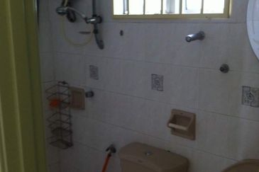 Corner 2storey Terraced House Bandar Sri Damansara