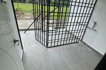 2 storey terraced house Kota Kemuning 