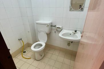 2storey Terraced house kota kemuning Shah alam