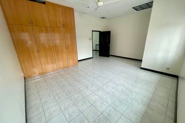 2storey Terraced house kota kemuning Shah alam