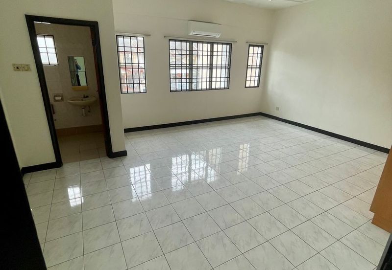 2storey Terraced house kota kemuning Shah alam