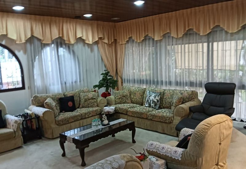 Bukit Pantai (Pantai Hill)