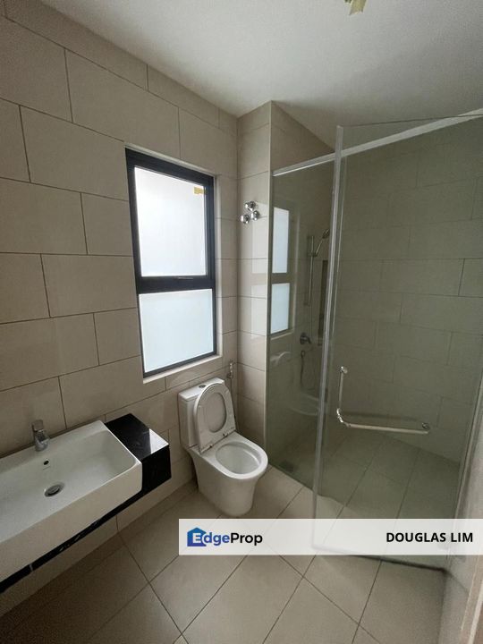 Bungalow Kota Kemuning Villa 22 Bukit Rimau Shah Alam, Selangor, Shah Alam