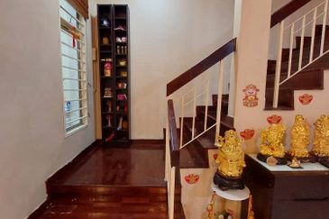 Canal Gardens Kota Kemuning 2storey Terraced House