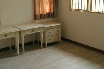 Canal Gardens Kota Kemuning 2storey Terraced House