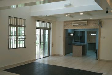 Canal Gardens Kota Kemuning 2storey Terraced House