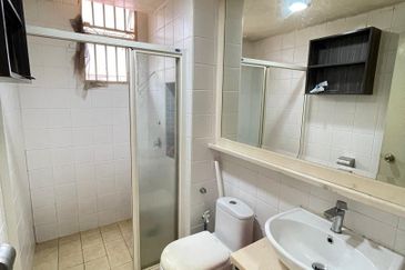 Canal Gardens, Kota Kemuning