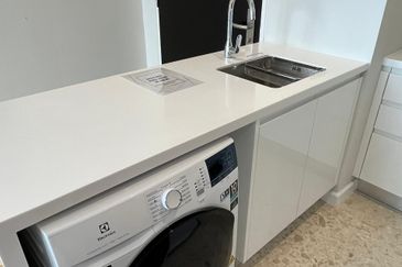 Pavilion Ceylon Hill