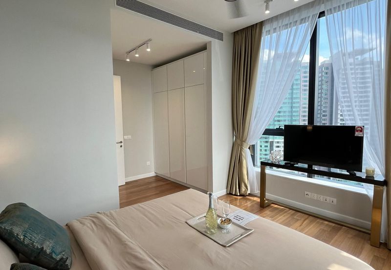 Pavilion Ceylon Hill