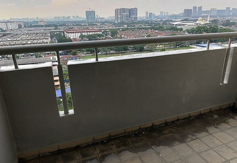 Vista Millennium Condominiums