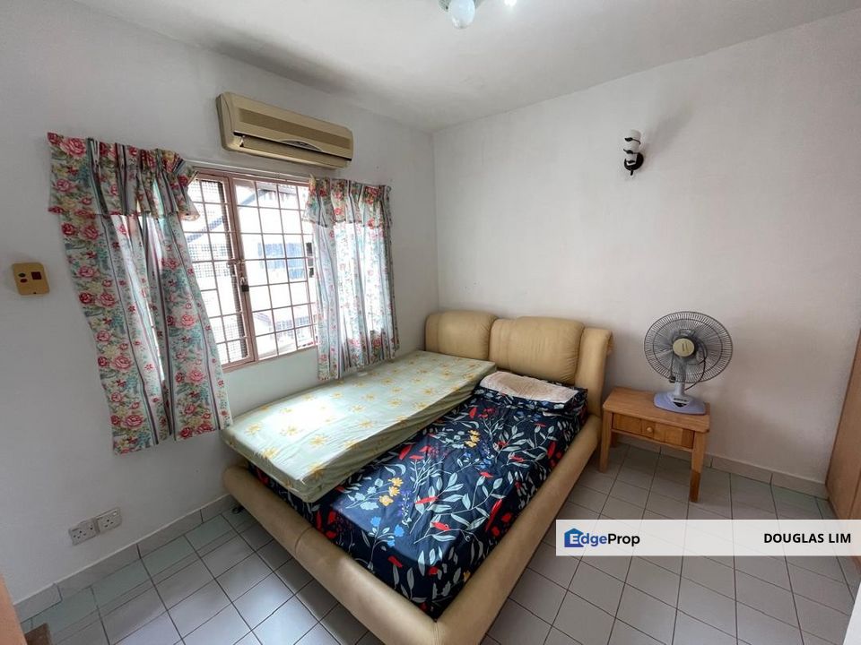 Low Cost Flat Bandar Saujana Putra , Selangor, Jenjarom