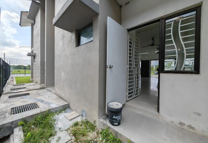 Bandar Mahkota Banting (Brooklands)