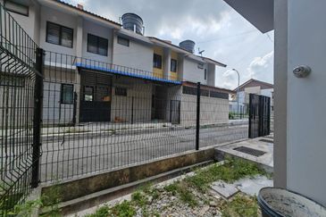 Bandar Mahkota Banting (Brooklands)