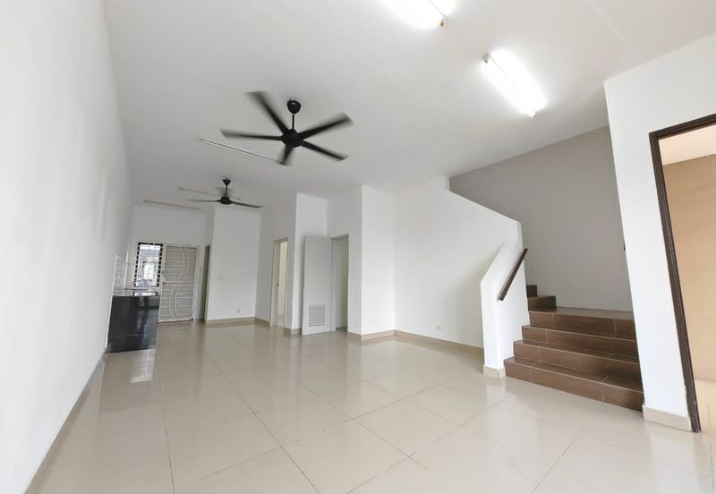 Bandar Mahkota Banting (Brooklands)