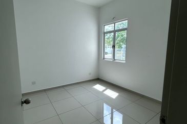 Penduline @ Bandar Rimbayu