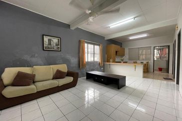 Jalan Sungai Rincing 32/54B