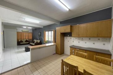 Jalan Sungai Rincing 32/54B