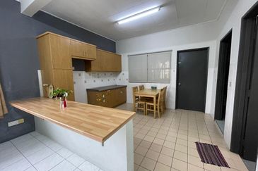 Jalan Sungai Rincing 32/54B