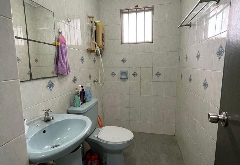 Jalan Sungai Rincing 32/54B