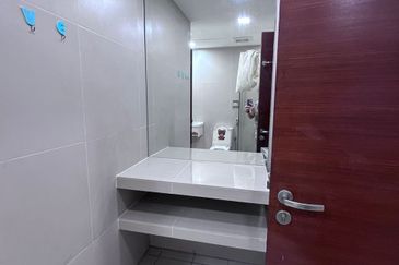 231 TR Serviced Suite