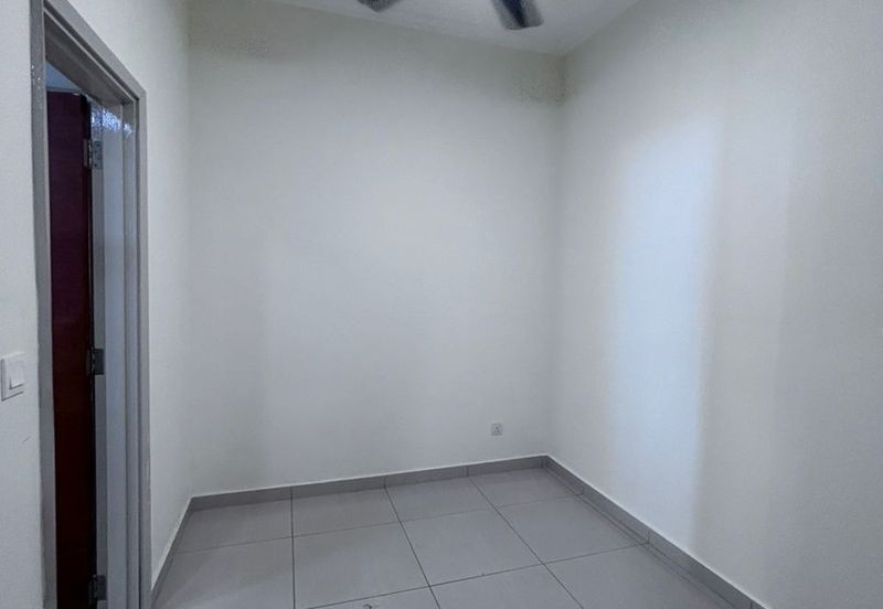 231 TR Serviced Suite