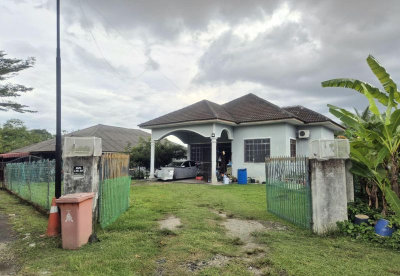 [Spacious & Strategic Home] 1 Storey Banglo House  Kg Melayu Sri Kundang, Kundang Rawang