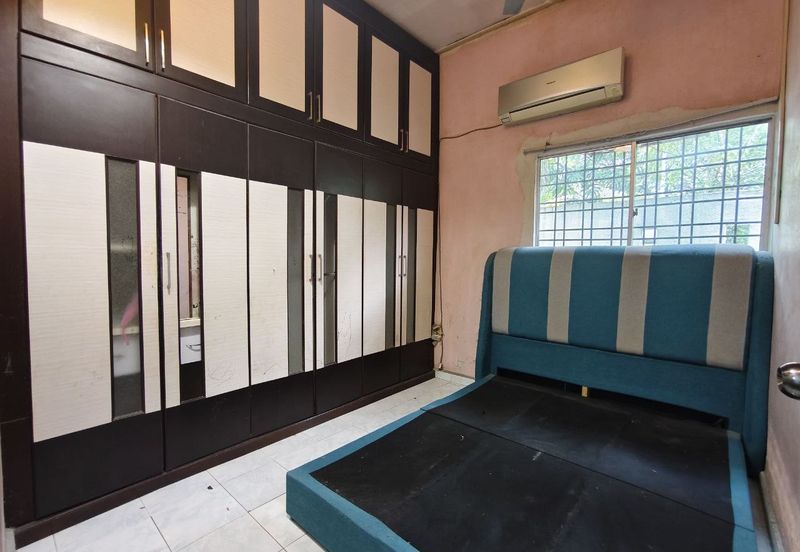 End lot Single Storey Taman Salak Jaya Salak Selatan Kuala Lumpur
