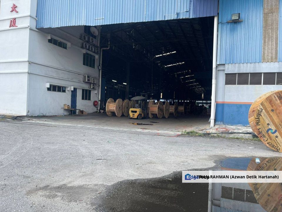 Telok Panglima Garang, 3 Storey Factory with Office, Selangor, Kuala Langat