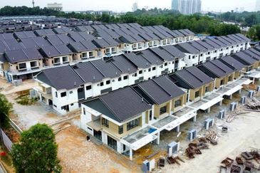 Tilia Encorp Cahaya Alam