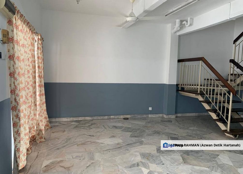 Jalan Merak 8, Puchong. Terrace 2 storey, Selangor, Puchong