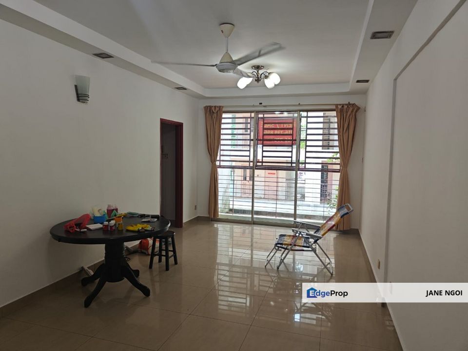 Suriamas Suites Larkin 3 Bedrooms 2 Bathrooms for Sale @RM315,000 By ...